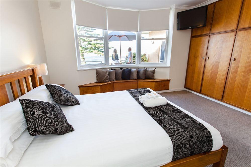 Bay 10 - Suites And Apartments Port Lincoln Bagian luar foto