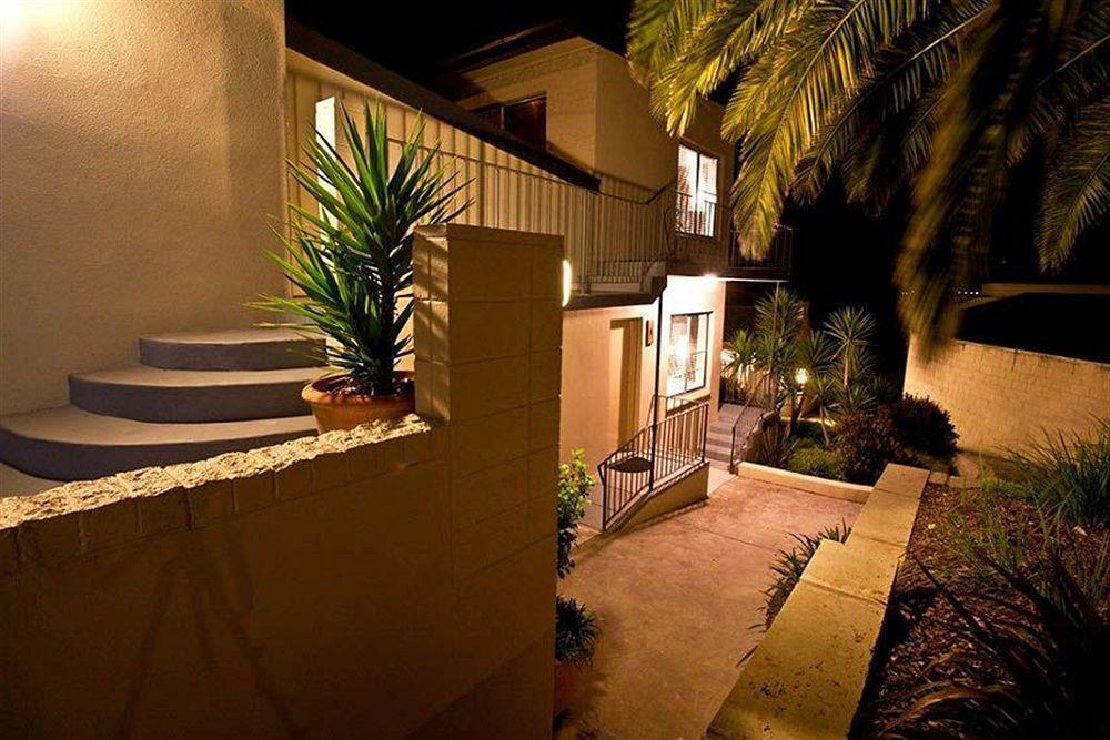 Bay 10 - Suites And Apartments Port Lincoln Bagian luar foto