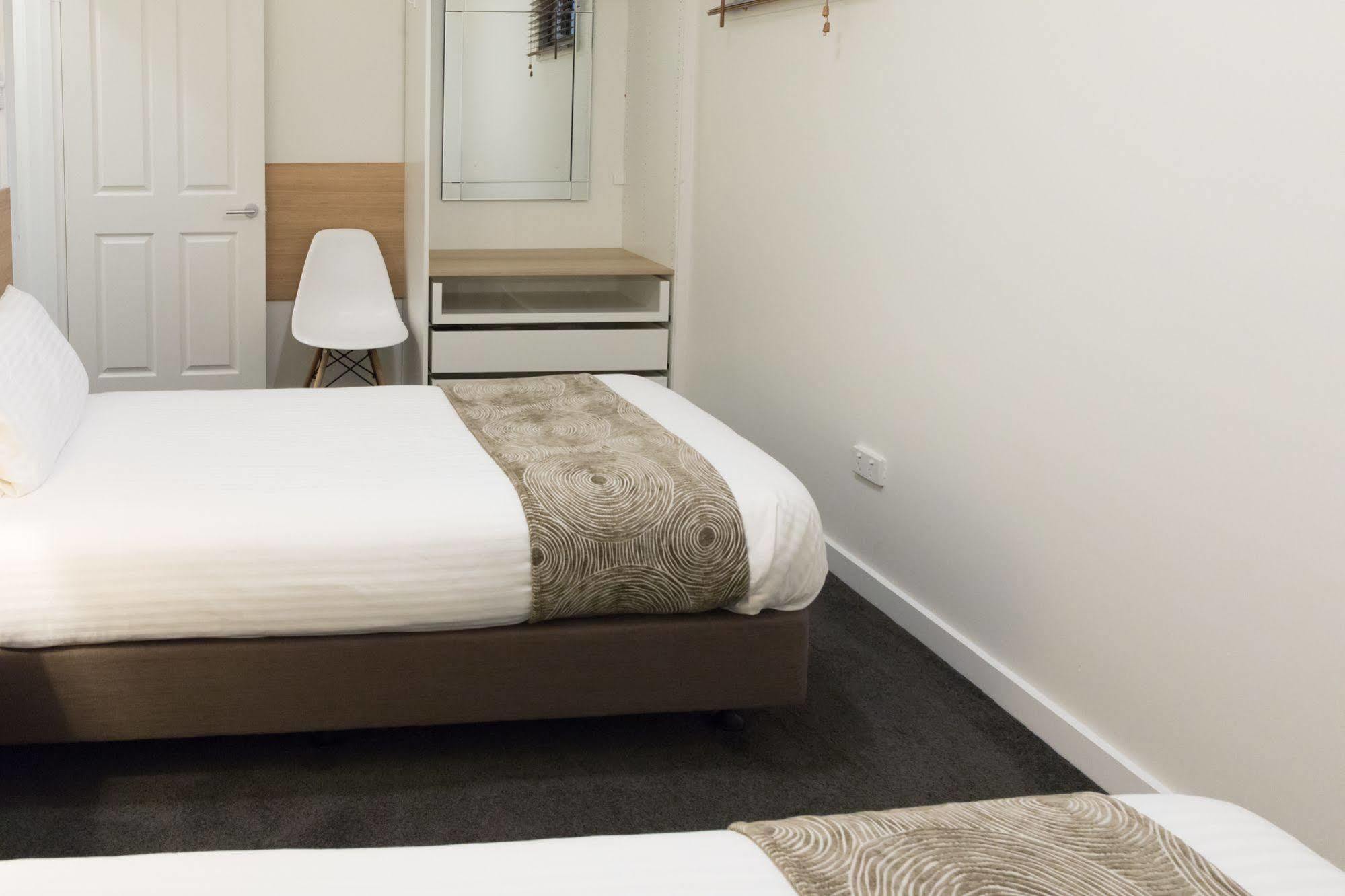 Bay 10 - Suites And Apartments Port Lincoln Bagian luar foto