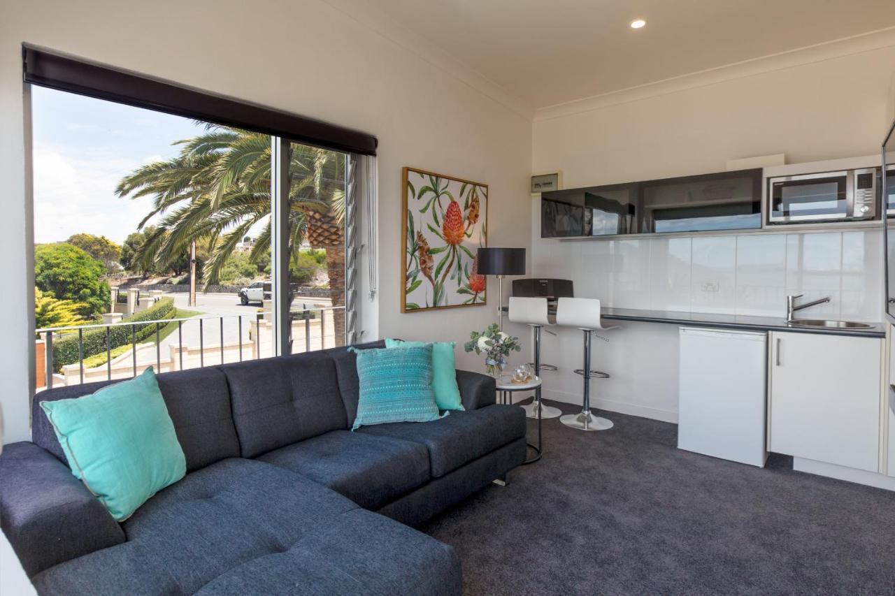 Bay 10 - Suites And Apartments Port Lincoln Bagian luar foto