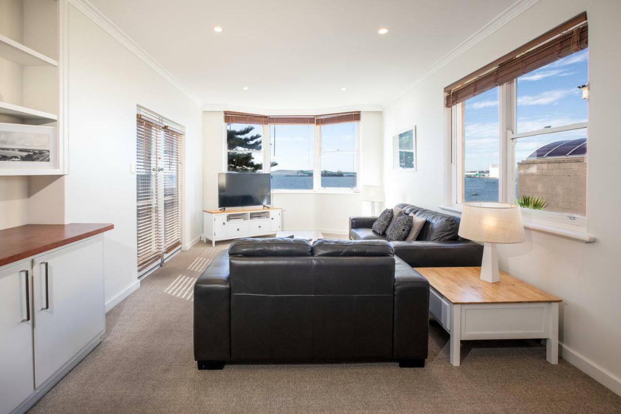 Bay 10 - Suites And Apartments Port Lincoln Bagian luar foto
